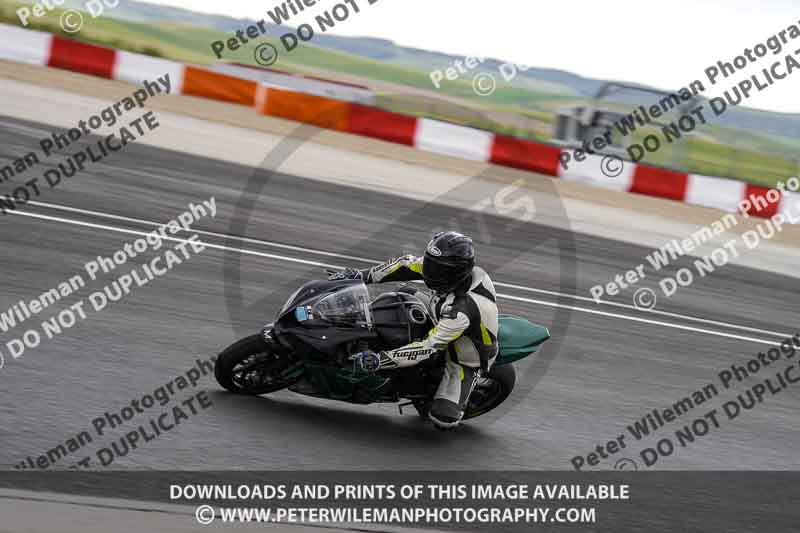 cadwell no limits trackday;cadwell park;cadwell park photographs;cadwell trackday photographs;enduro digital images;event digital images;eventdigitalimages;navarra;no limits trackdays;peter wileman photography;racing digital images;trackday digital images;trackday photos